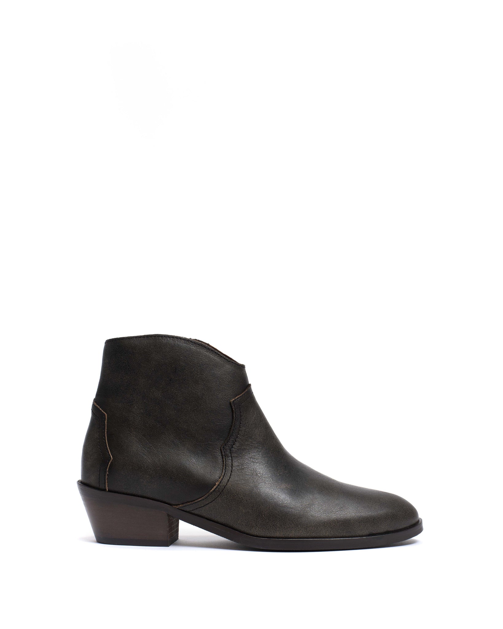 Fiona 35 Distressed vegetable tanned calf Off black