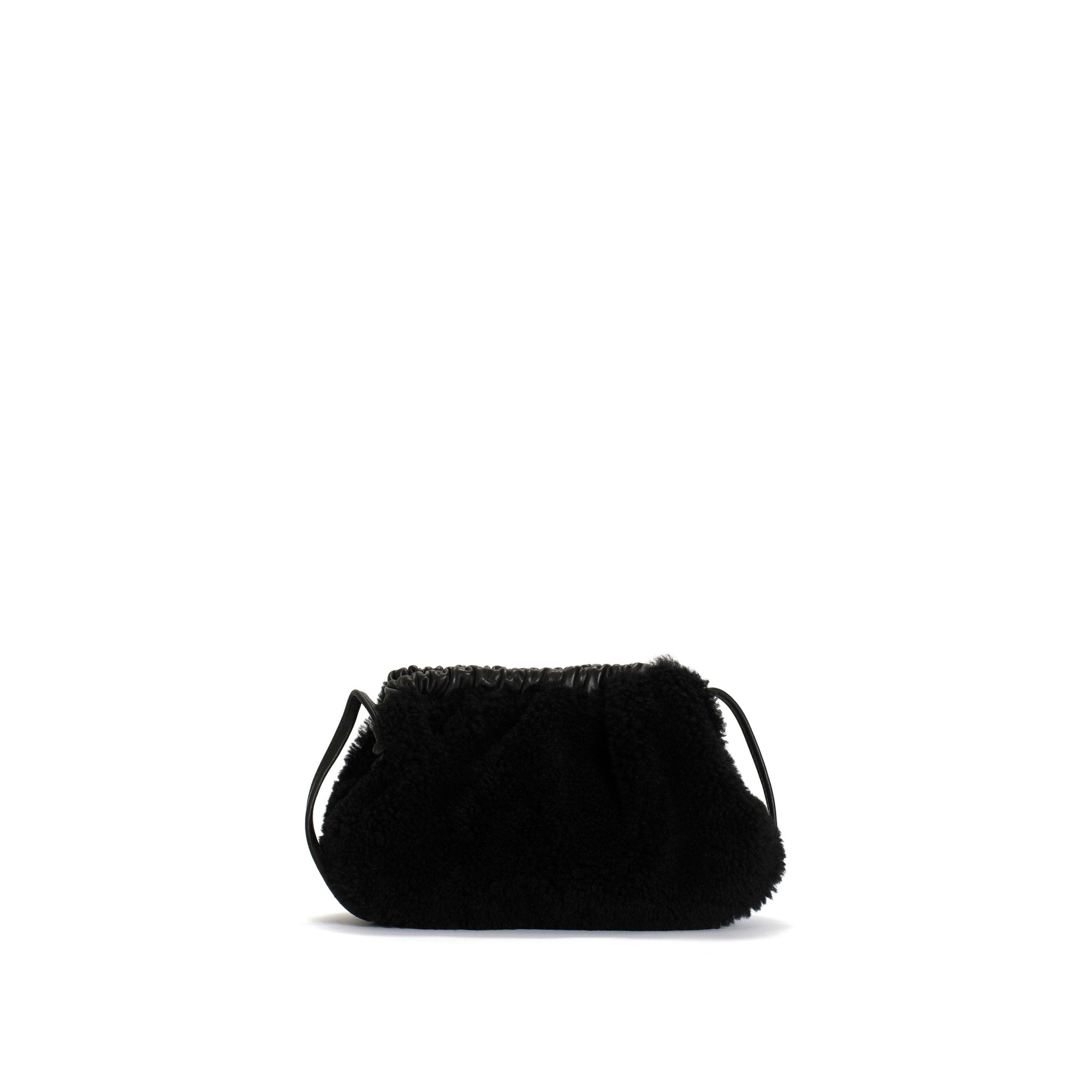 Hally petite cloud bag Shearling & Shiny lamb Black - Anonymous Copenhagen