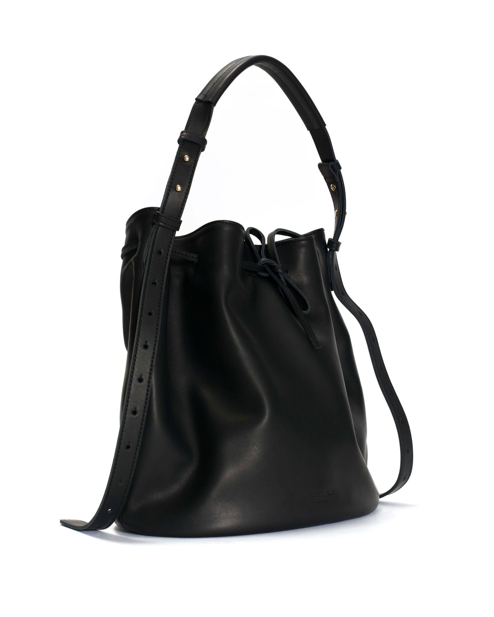 Kacey grand bucket bag Soft calf Black