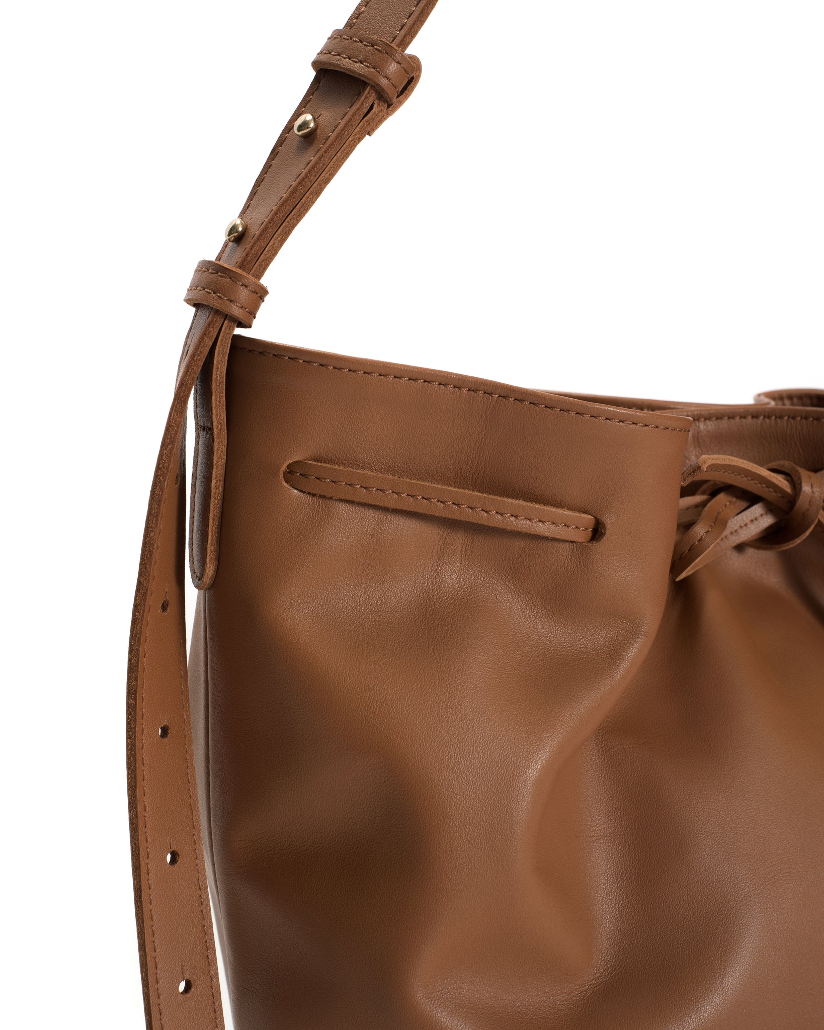 Kacey grand bucket bag Soft calf Camel