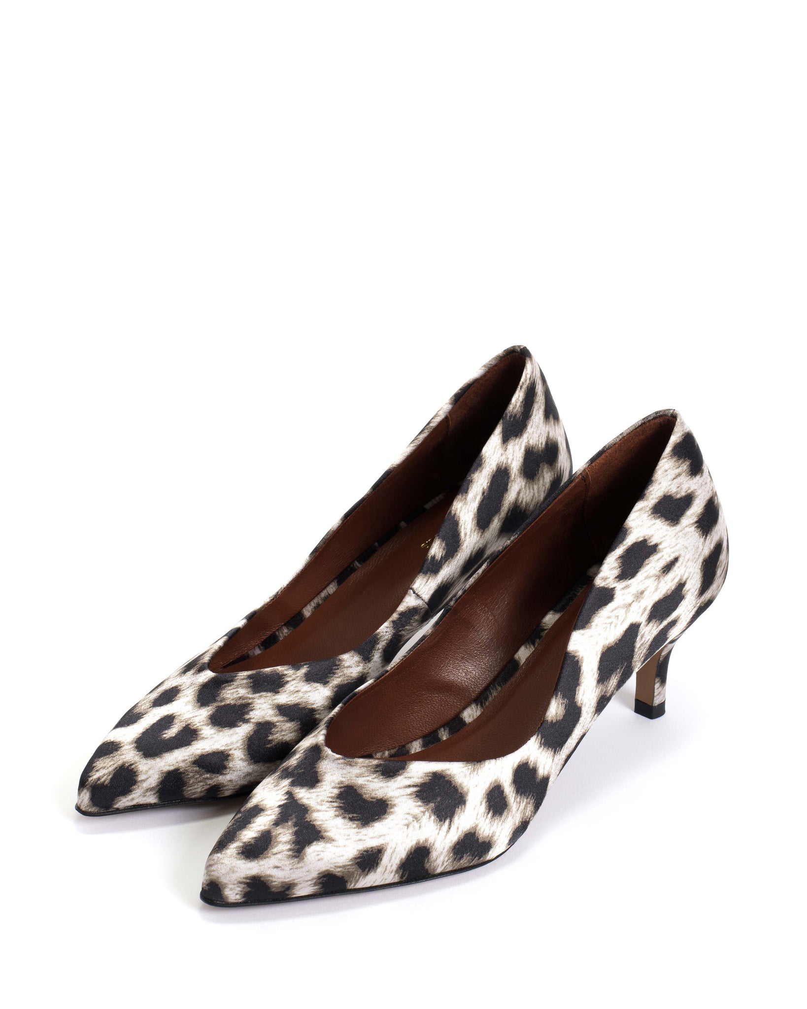 Trini 55 Satin print Snow leopard