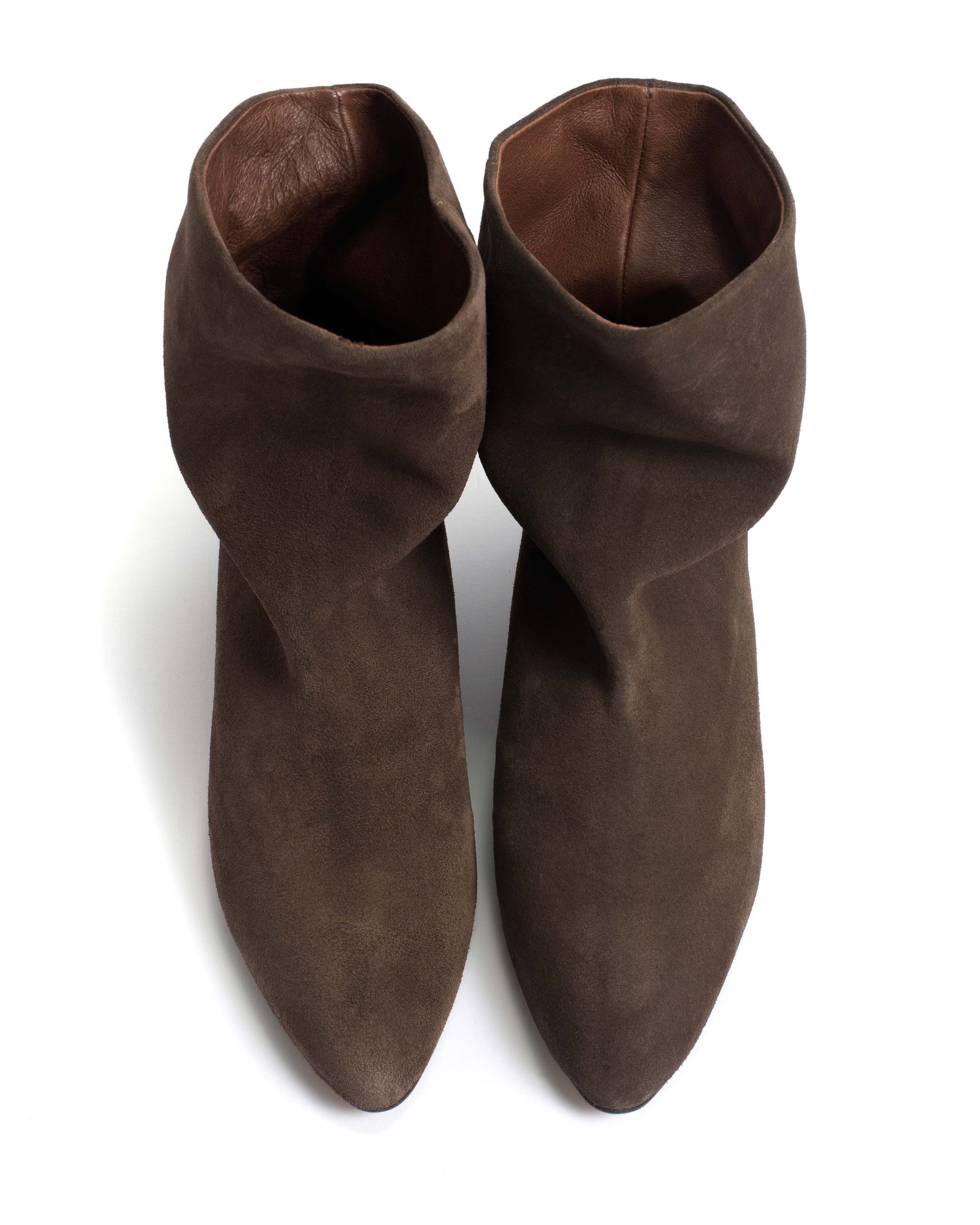 Vully 20 Calf suede Coffee brown