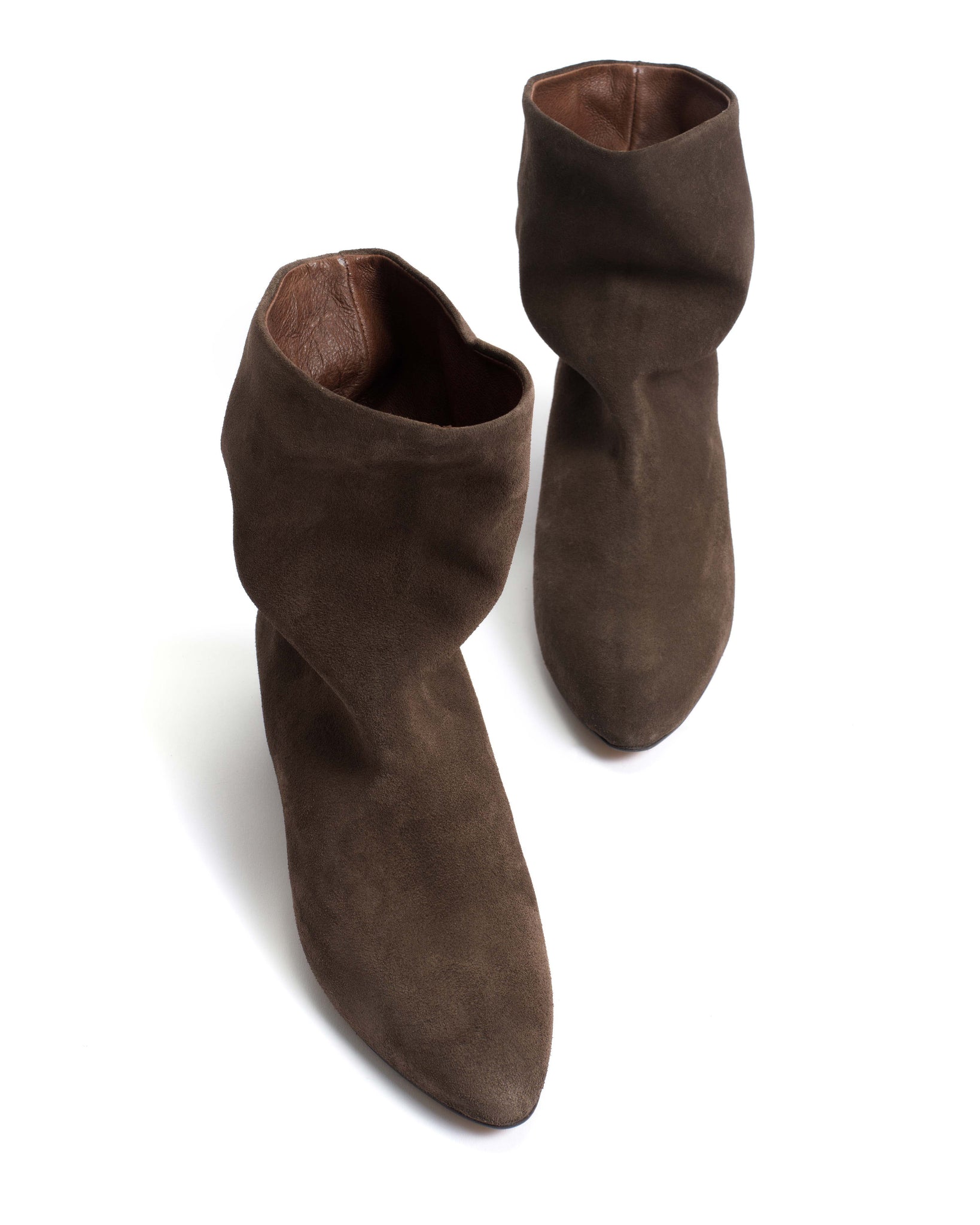 Vully 20 Calf suede Coffee brown