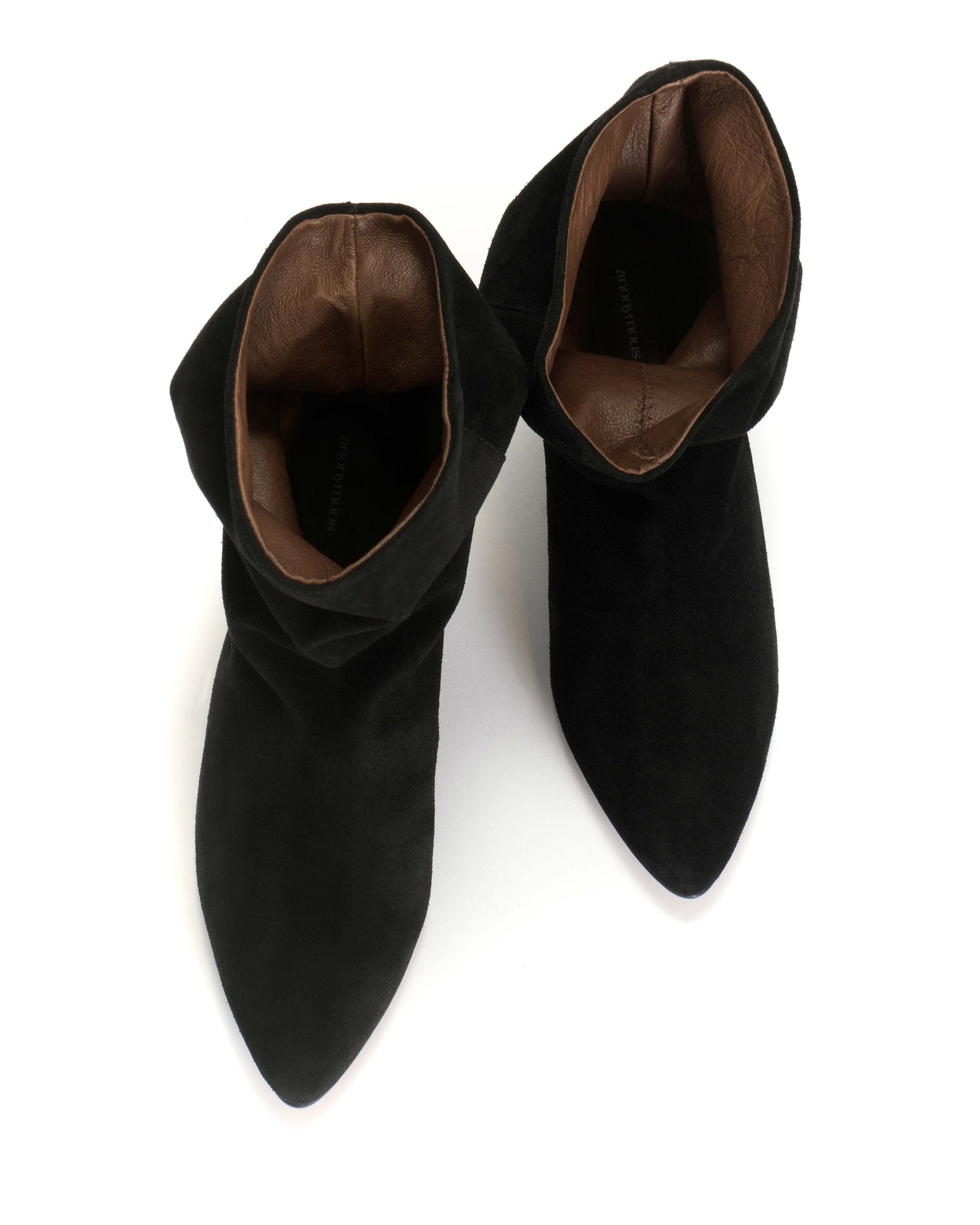 Vully 50 Triangle Calf suede Black - Anonymous Copenhagen