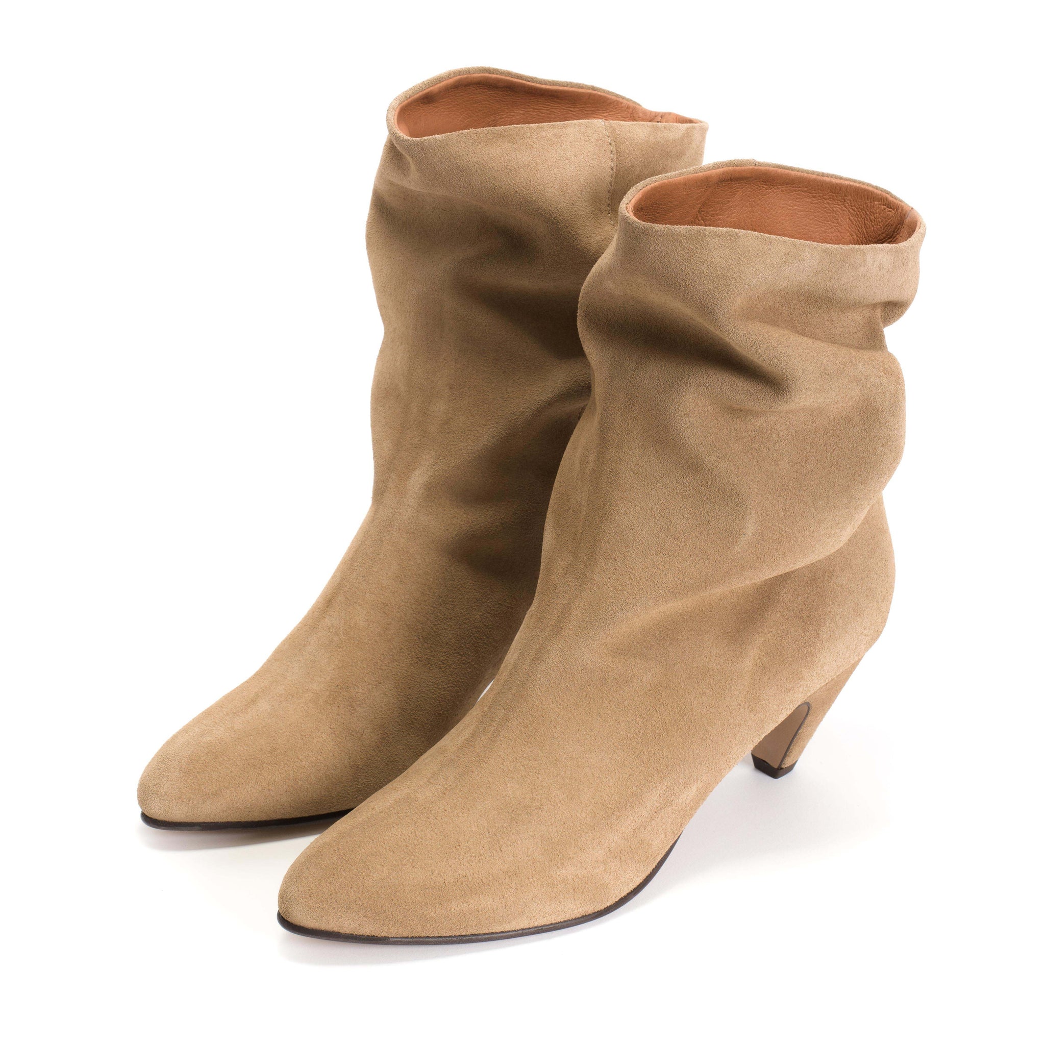 Vully 50 stiletto Calf suede Desert sand - Anonymous Copenhagen