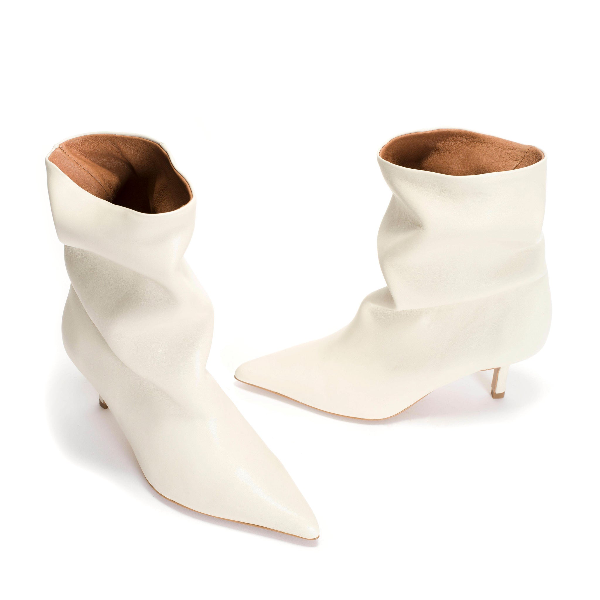 Vully 55 pin Calf nappa Milk white - Anonymous Copenhagen