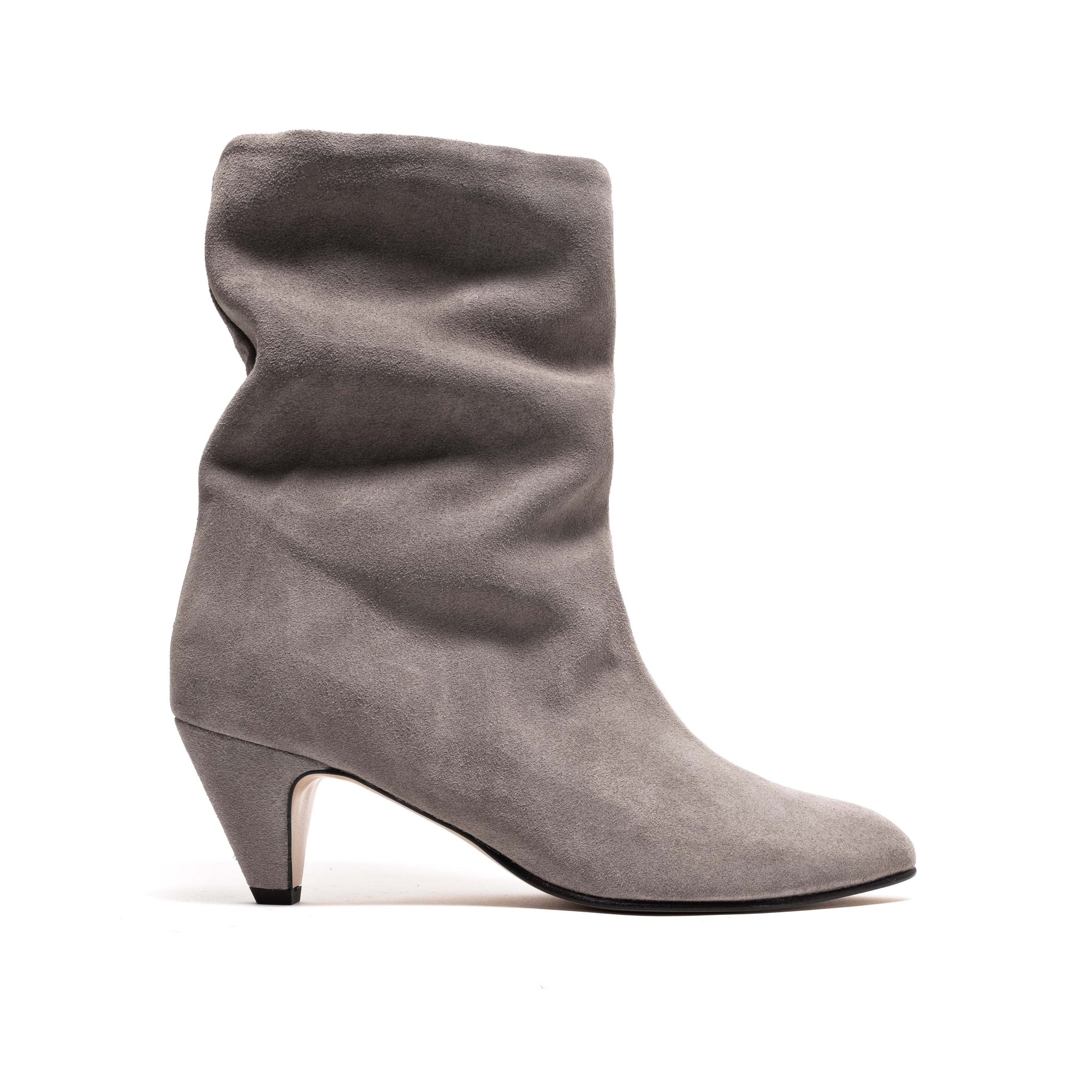 Vully 50 Stiletto Calf Suede Asphalt grey - Anonymous Copenhagen